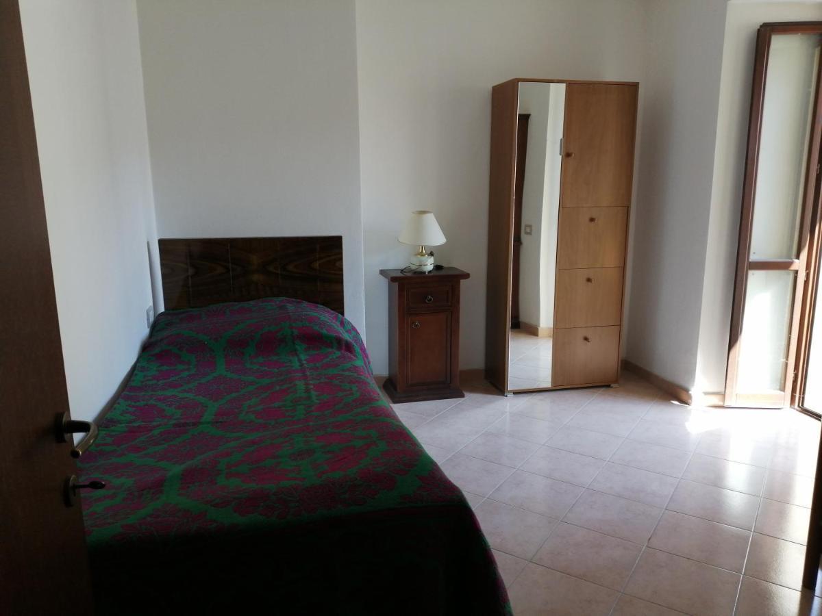 Mille Papaveri Rossi Casa Di Angela Serravalle di Chienti Luaran gambar