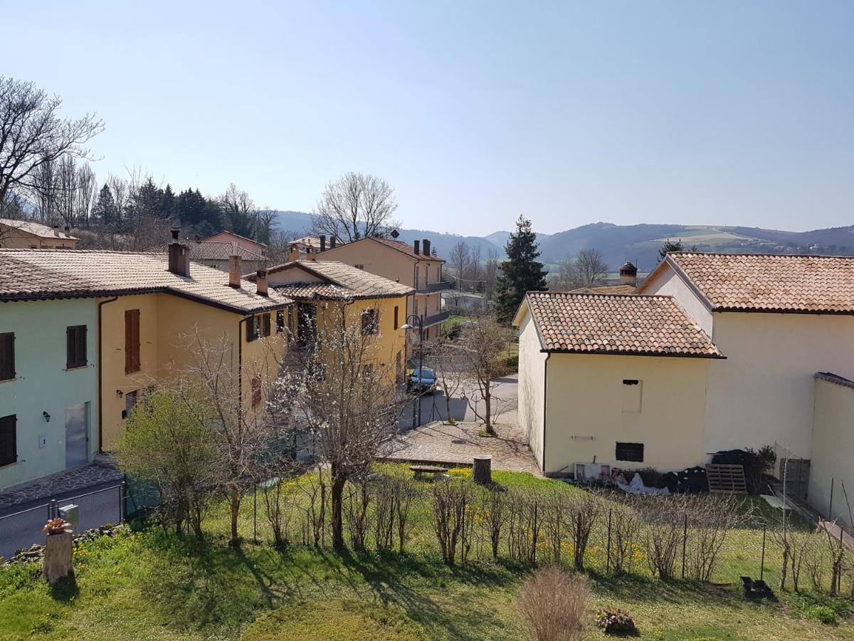 Mille Papaveri Rossi Casa Di Angela Serravalle di Chienti Luaran gambar