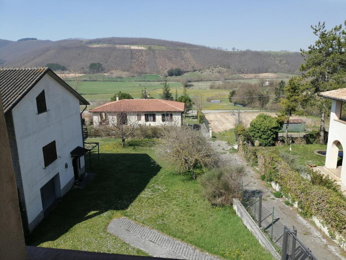 Mille Papaveri Rossi Casa Di Angela Serravalle di Chienti Luaran gambar