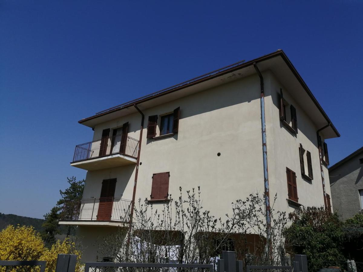 Mille Papaveri Rossi Casa Di Angela Serravalle di Chienti Luaran gambar